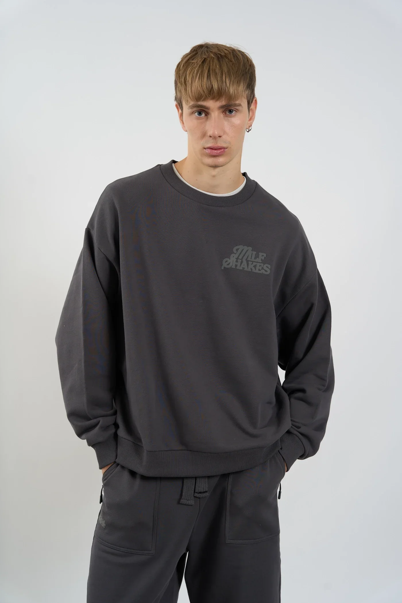 MS BLACK CREWNECK - Image 5
