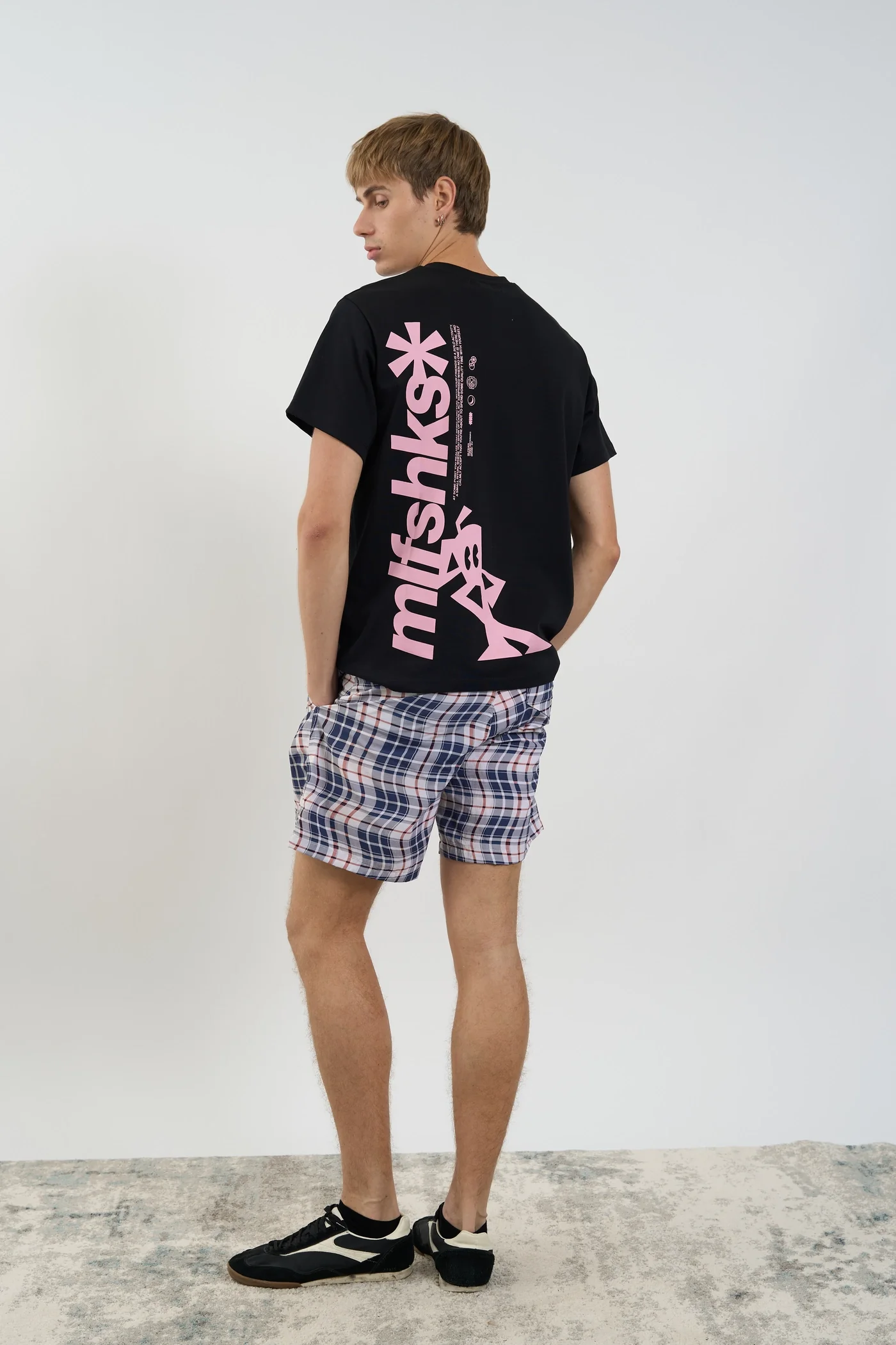 MILFO POSE TEE MIDNIGHT - Image 2