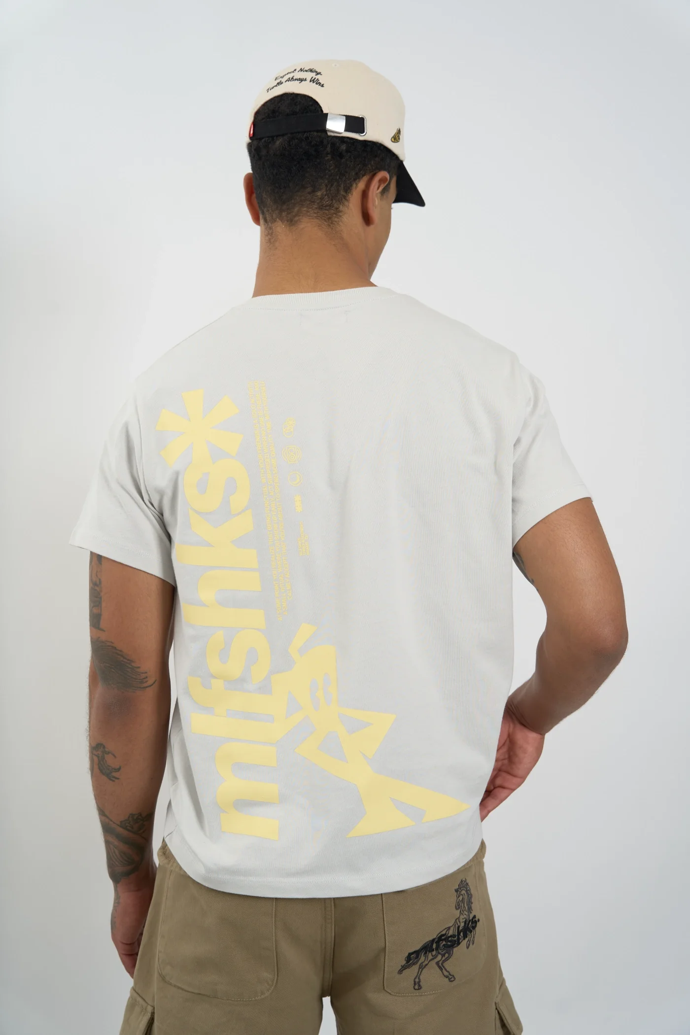 MILFO POSE TEE ICE GREY - Image 3