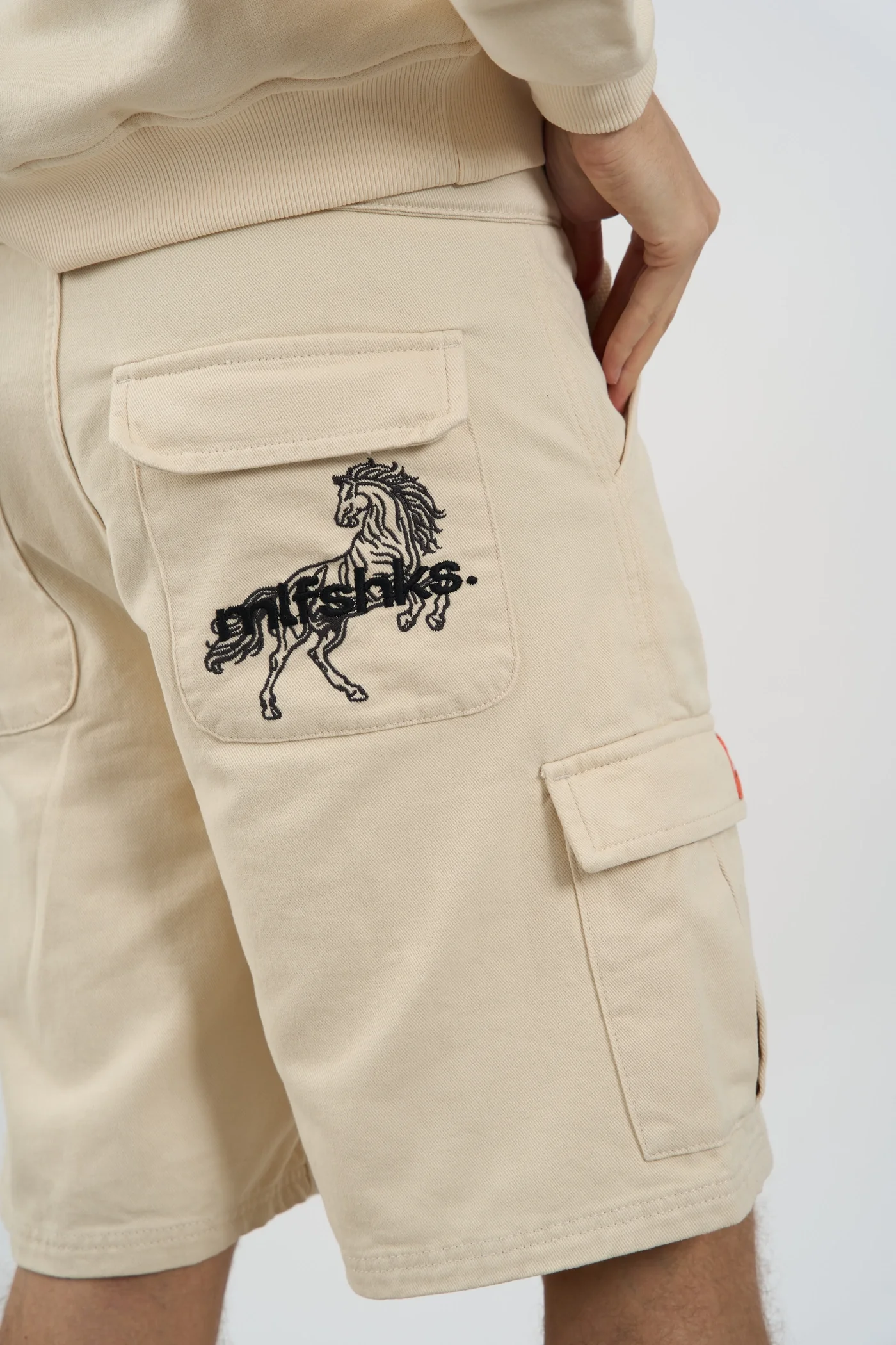 SAND CARGO SHORTS - Image 4