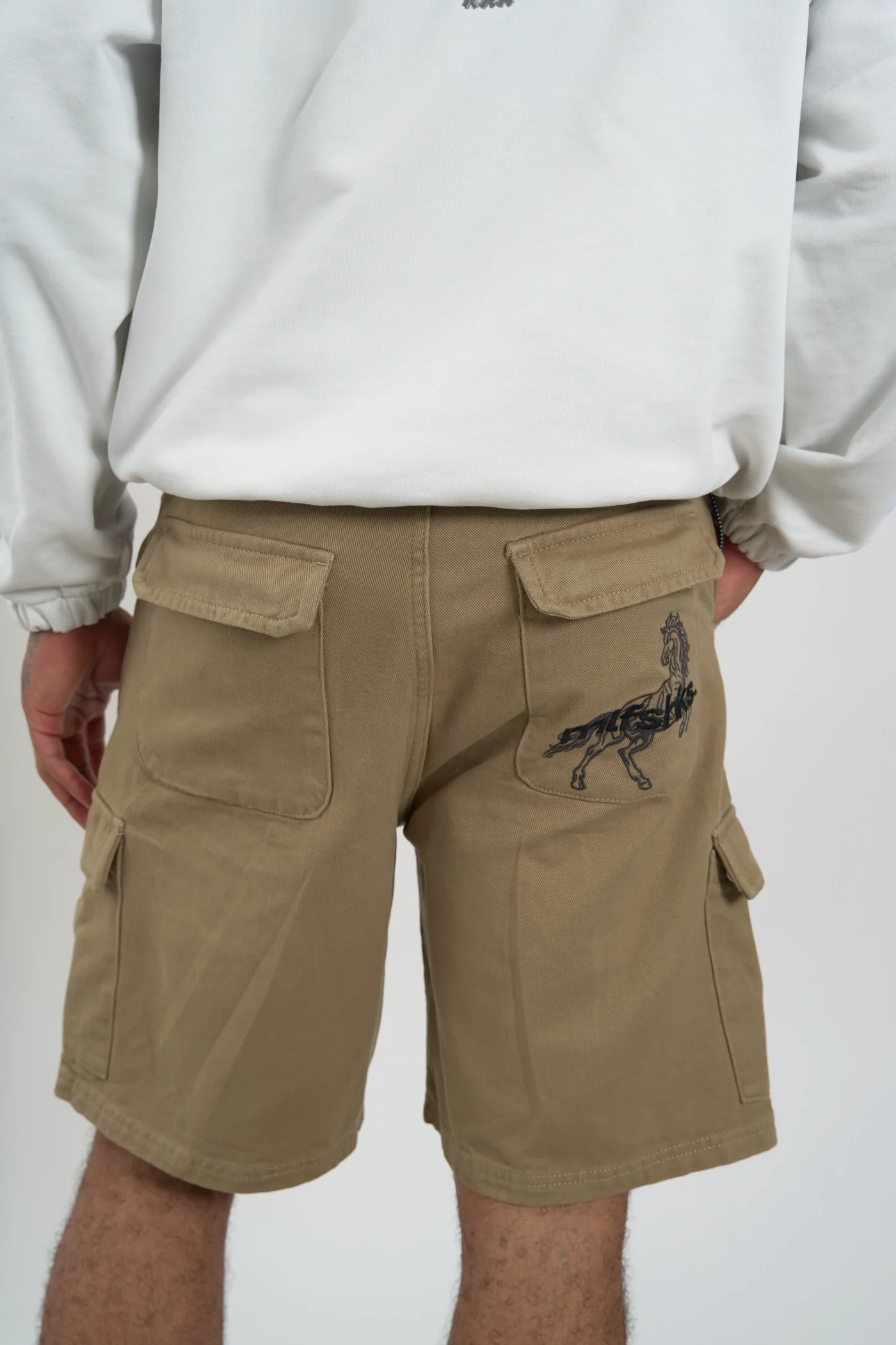 OLIVE CARGO SHORTS - Image 4