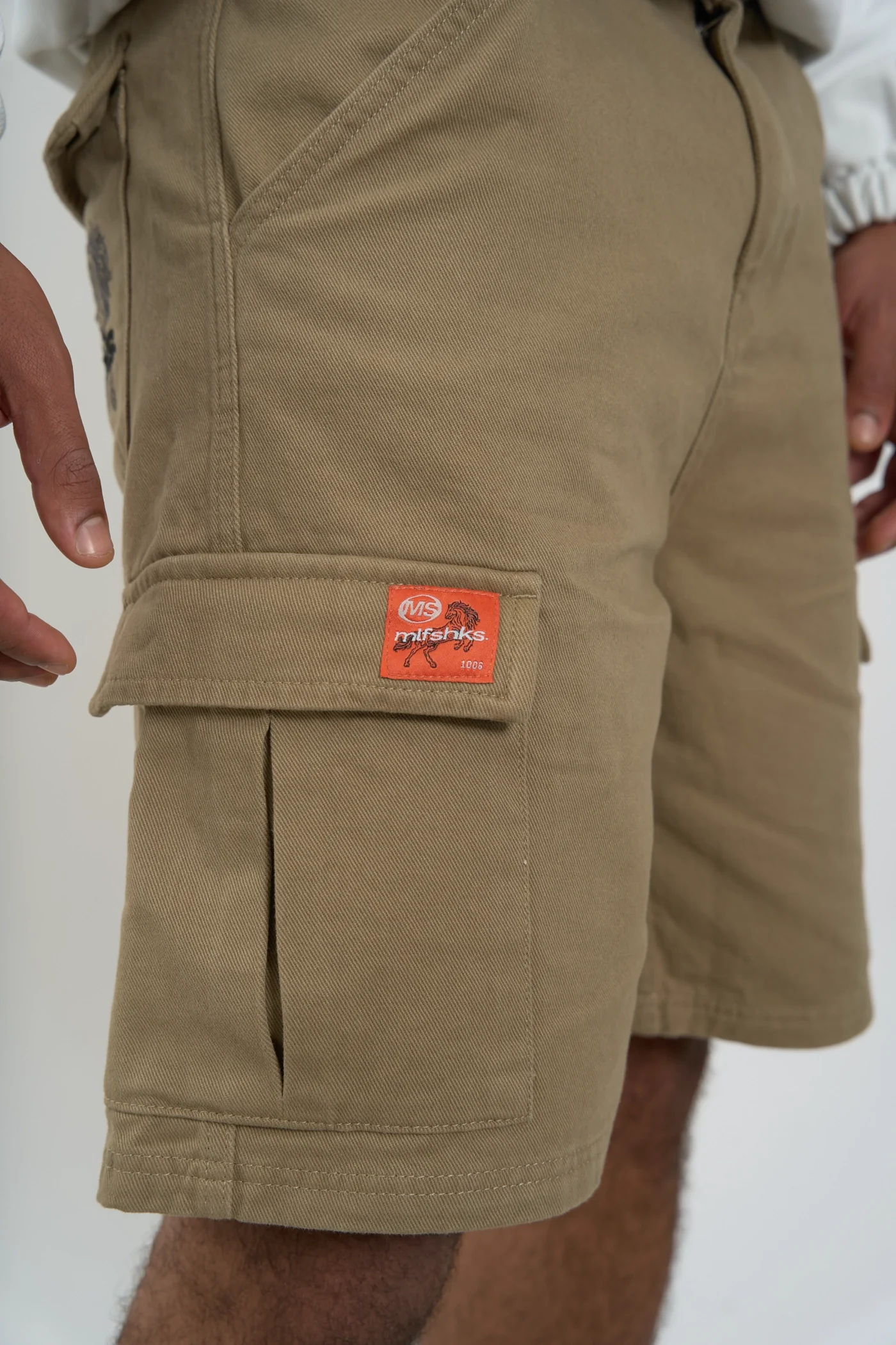 OLIVE CARGO SHORTS - Image 6