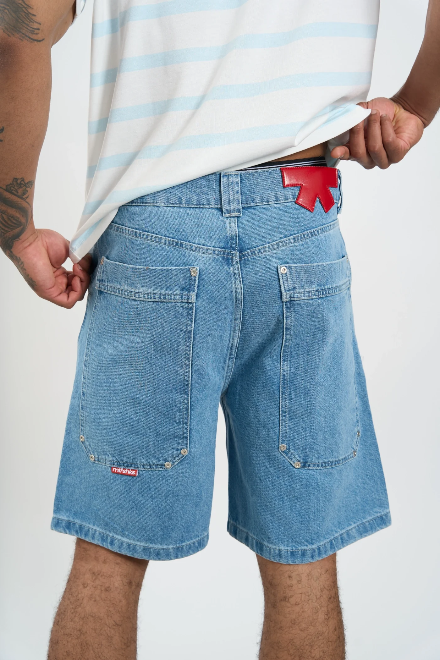 BIG POCKETS DENIM SHORTS ICE BLUE - Image 4