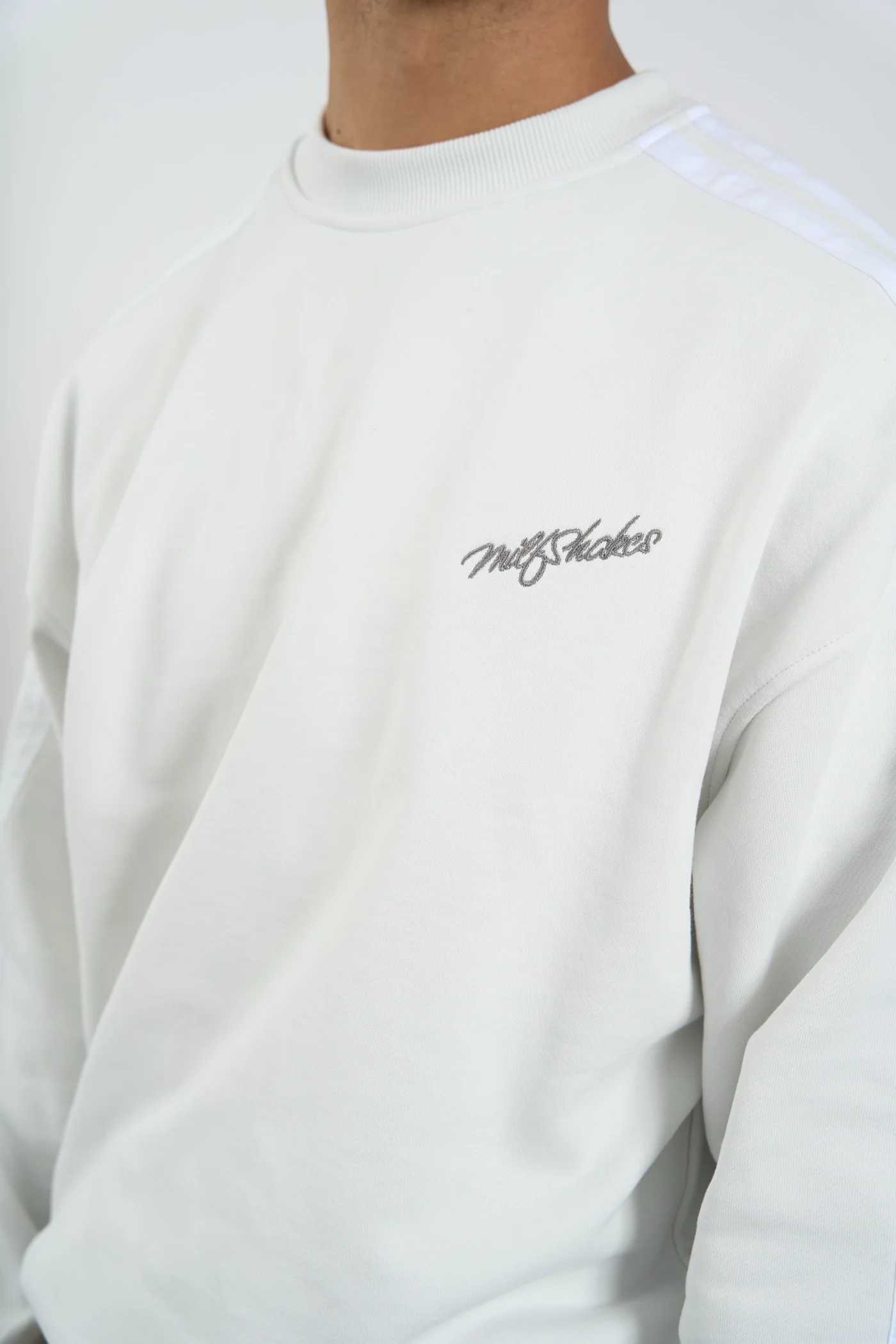 CREWNECK STRIPES GREY - Image 8